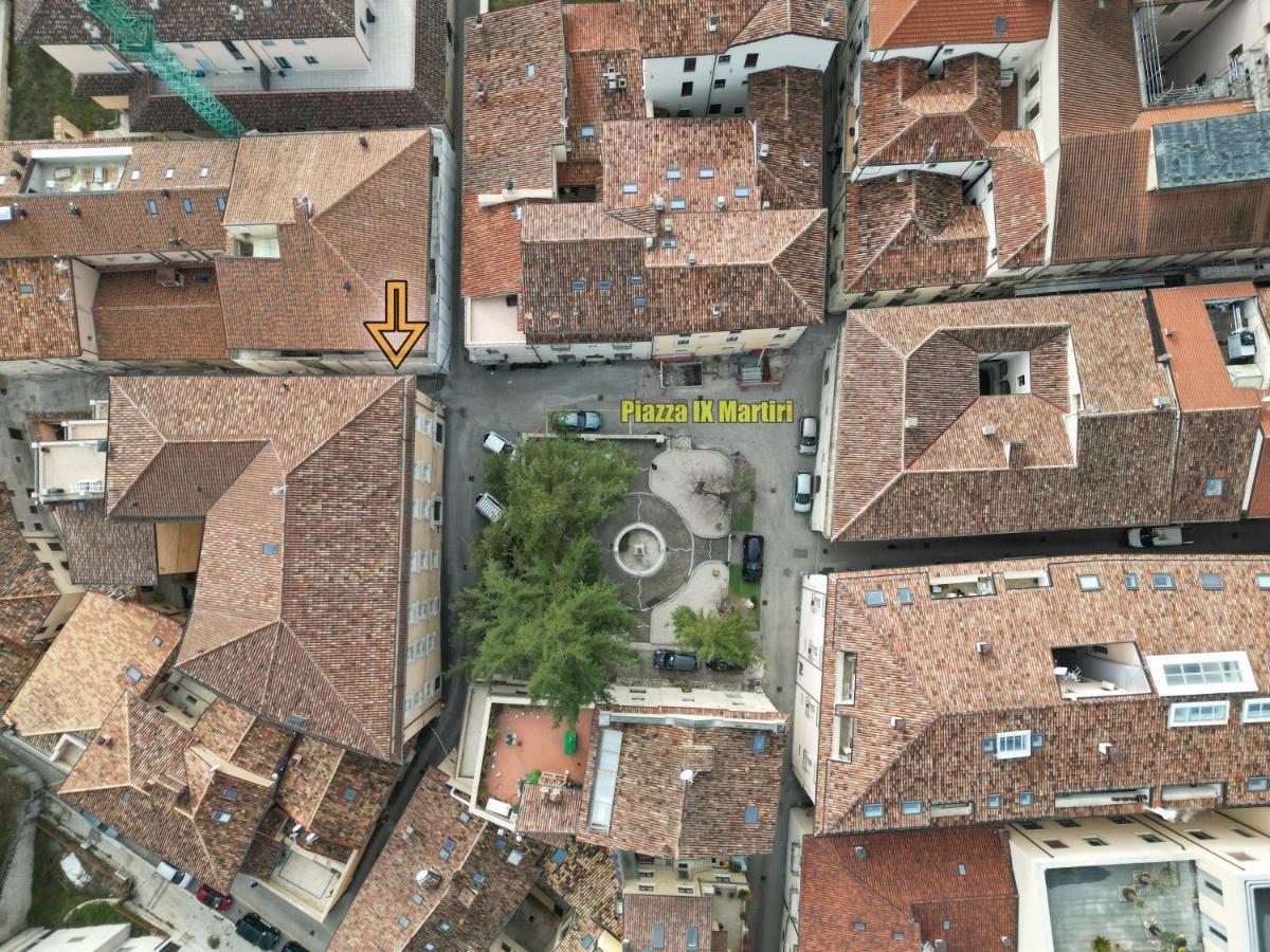 Dimora Del Sole - Intero Appartamento LʼAquila Esterno foto